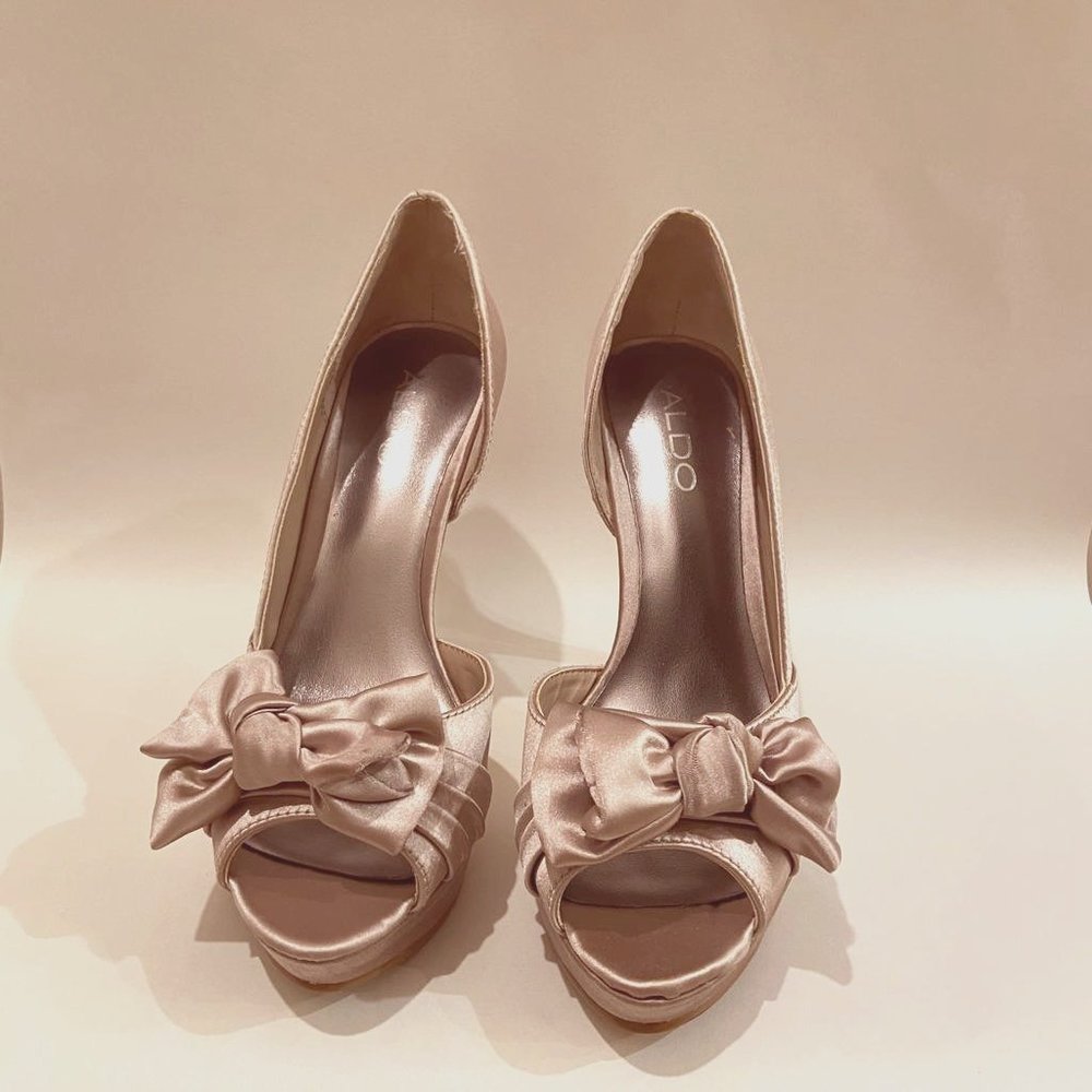 ALDO CHAMPAGNE/GOLD PINK HIGH HEELS CUTE EVENING